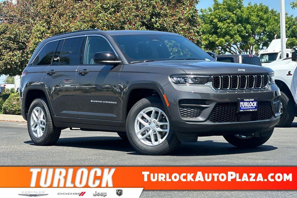 new 2025 Jeep Grand Cherokee car, priced at $35,125