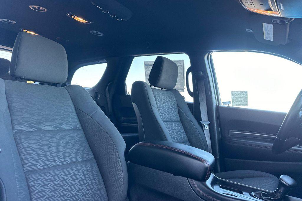 new 2025 Dodge Durango car, priced at $39,425