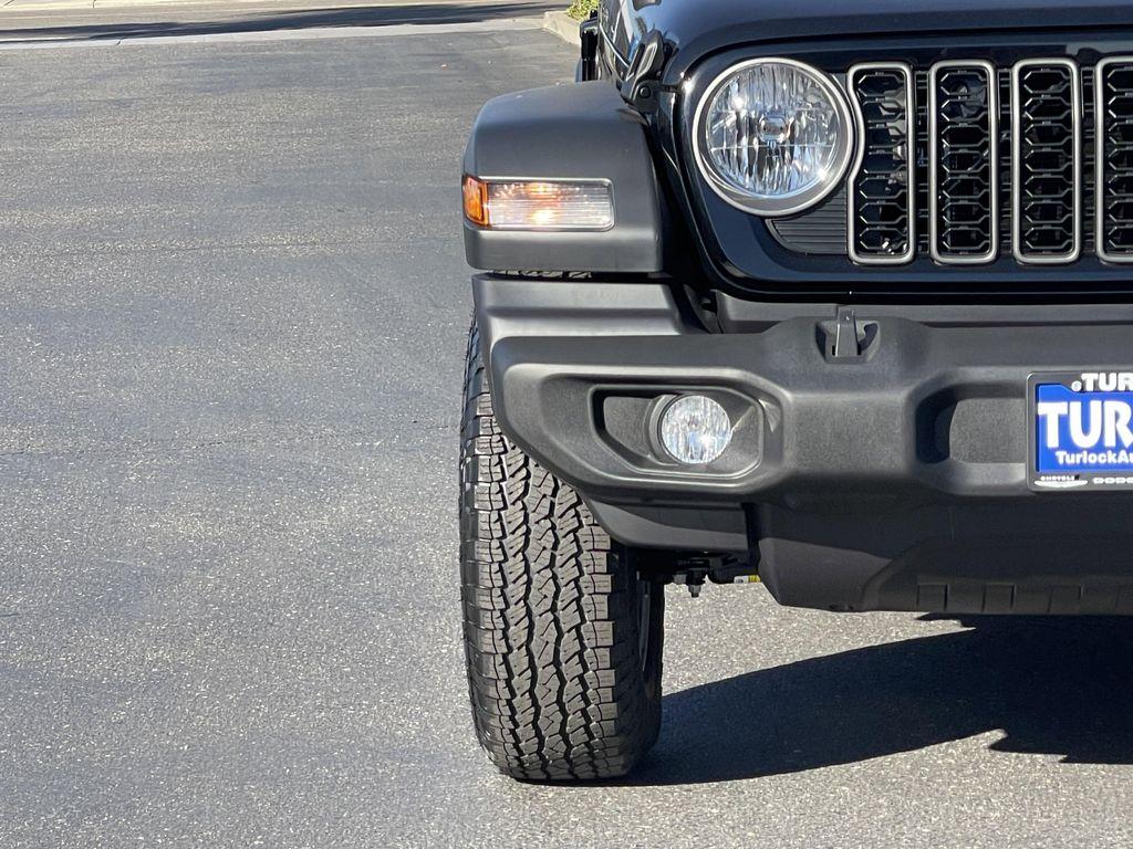 new 2026 Jeep Wrangler car, priced at $43,596