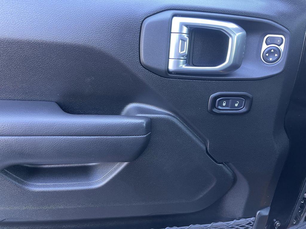 new 2026 Jeep Wrangler car, priced at $43,596