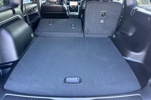 new 2025 Jeep Grand Cherokee car, priced at $43,916