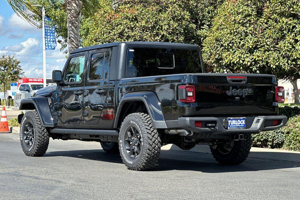 new 2025 Jeep Gladiator car, priced at $43,235