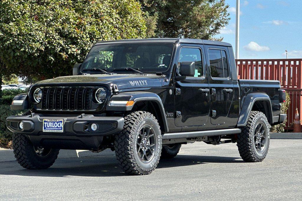 new 2025 Jeep Gladiator car, priced at $43,235