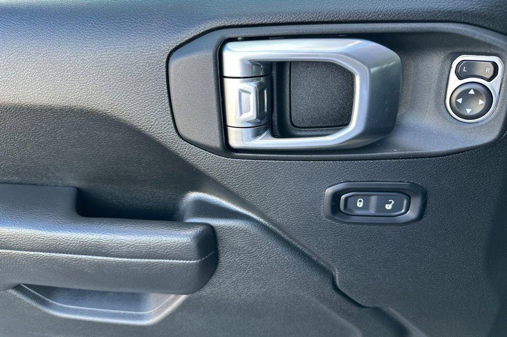 new 2025 Jeep Wrangler car, priced at $50,475