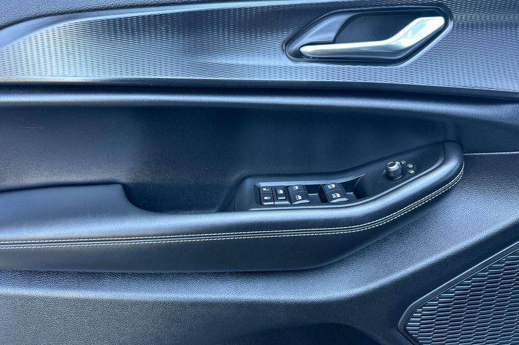 new 2025 Jeep Grand Cherokee L car, priced at $44,230