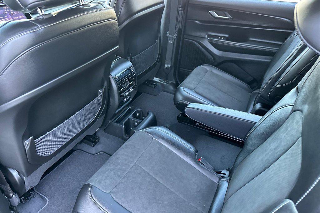 new 2025 Jeep Grand Cherokee L car, priced at $44,230