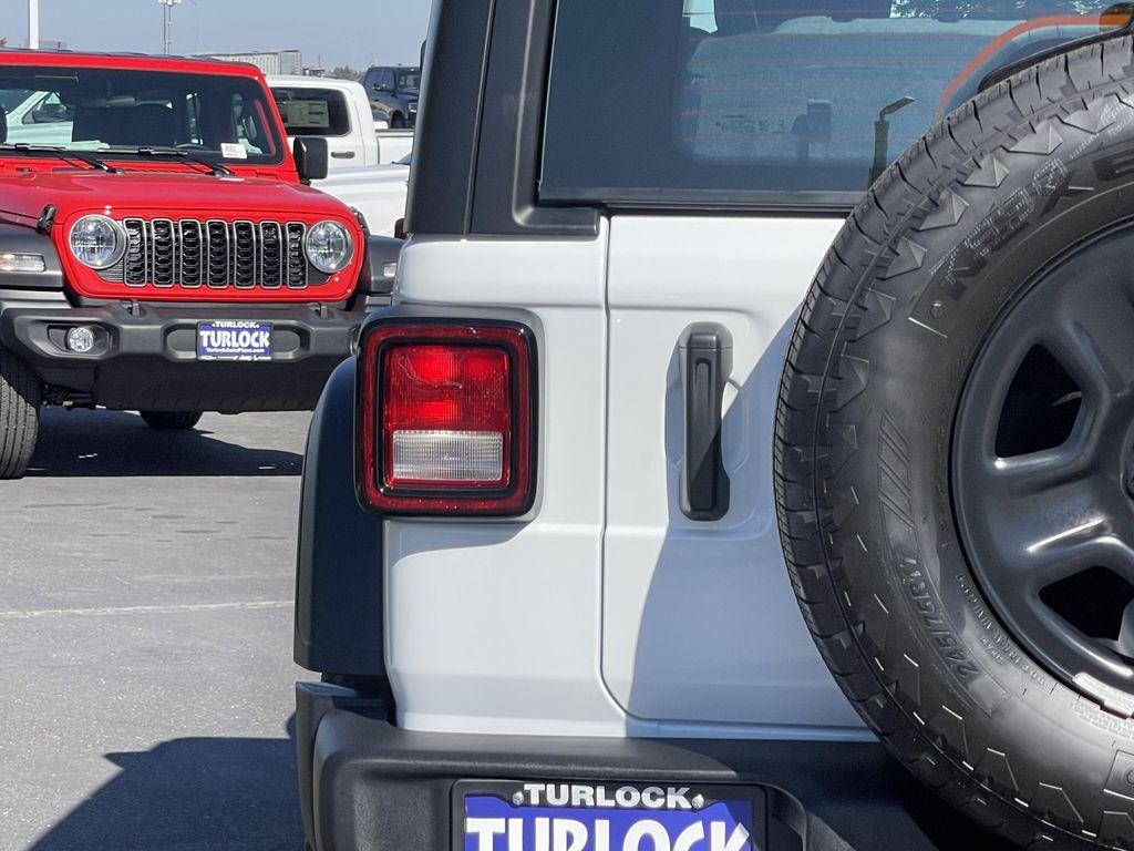 new 2026 Jeep Wrangler car, priced at $39,955