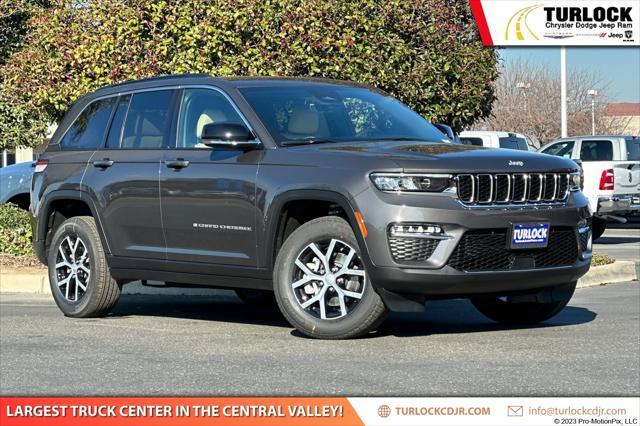 new 2025 Jeep Grand Cherokee car, priced at $45,532