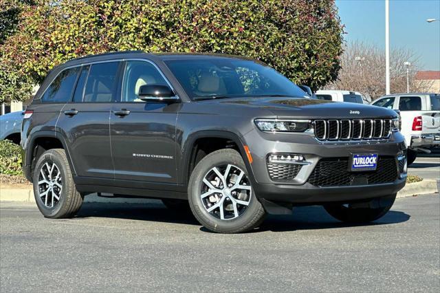 new 2025 Jeep Grand Cherokee car, priced at $47,810