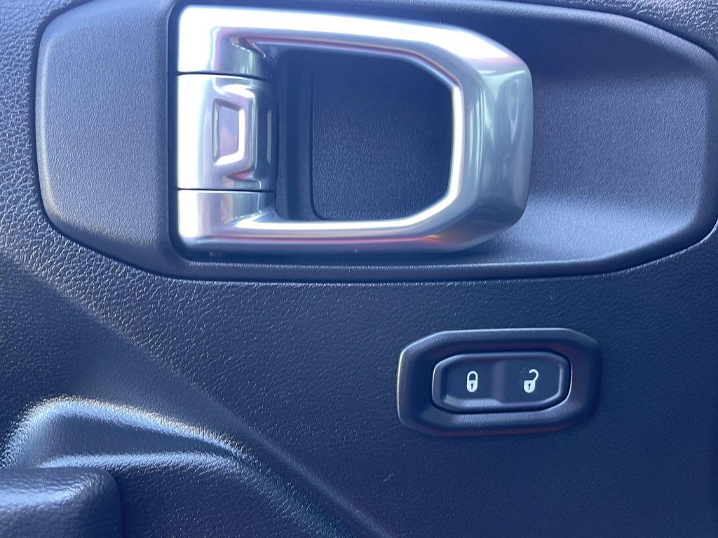 new 2026 Jeep Wrangler car, priced at $40,840