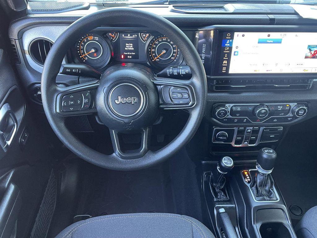 new 2026 Jeep Wrangler car, priced at $41,177