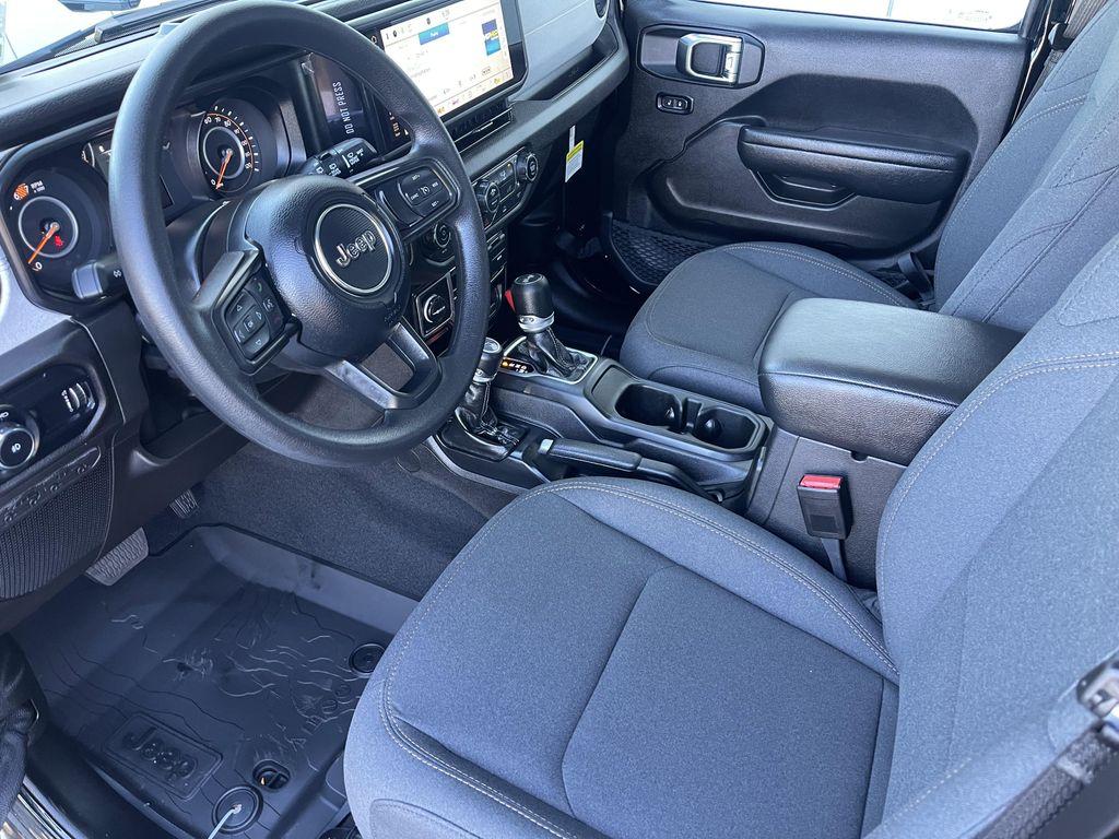 new 2026 Jeep Wrangler car, priced at $41,177