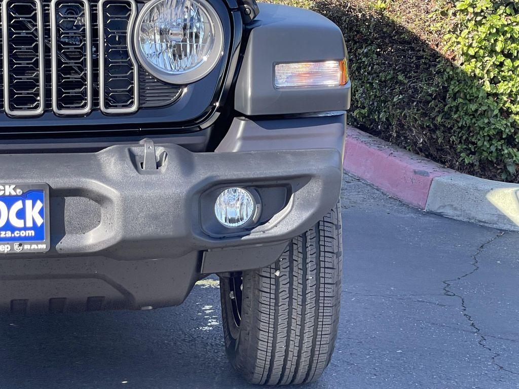 new 2026 Jeep Wrangler car, priced at $41,177