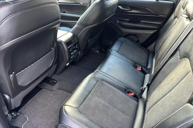 new 2025 Jeep Grand Cherokee car, priced at $45,163
