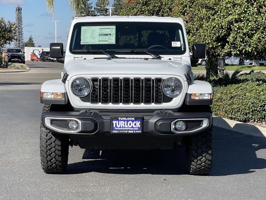 new 2025 Jeep Gladiator car, priced at $42,565