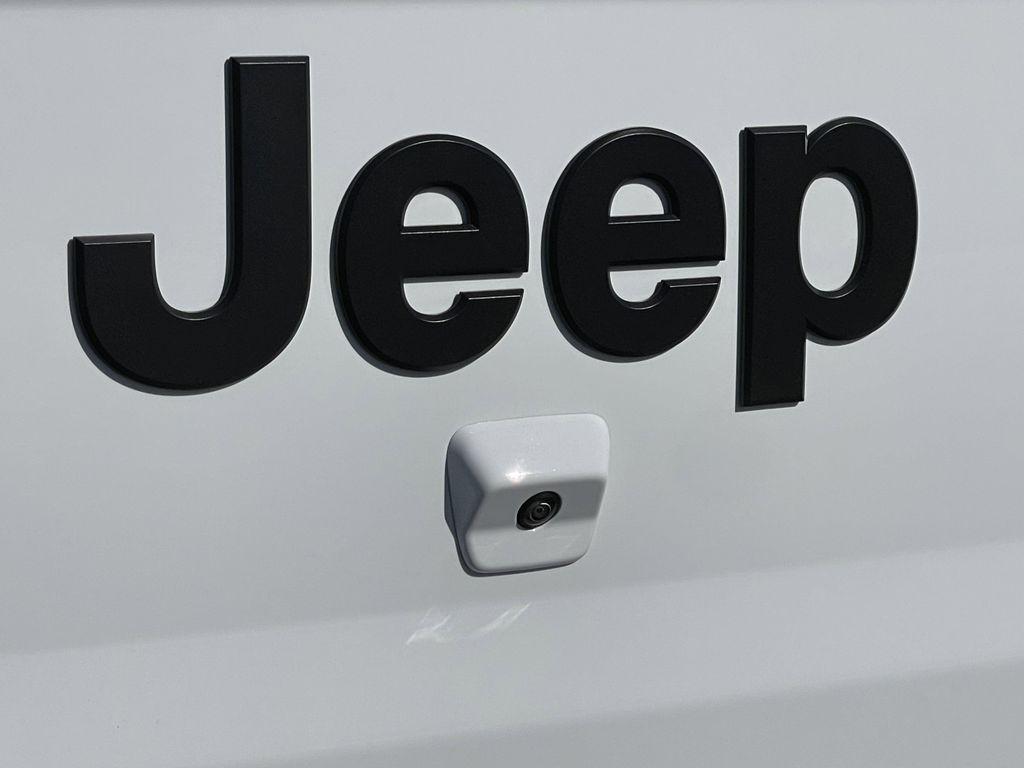 new 2025 Jeep Gladiator car, priced at $42,565
