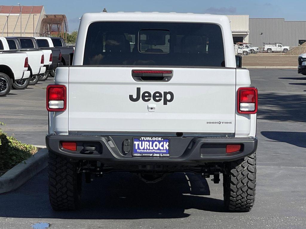 new 2025 Jeep Gladiator car, priced at $42,565