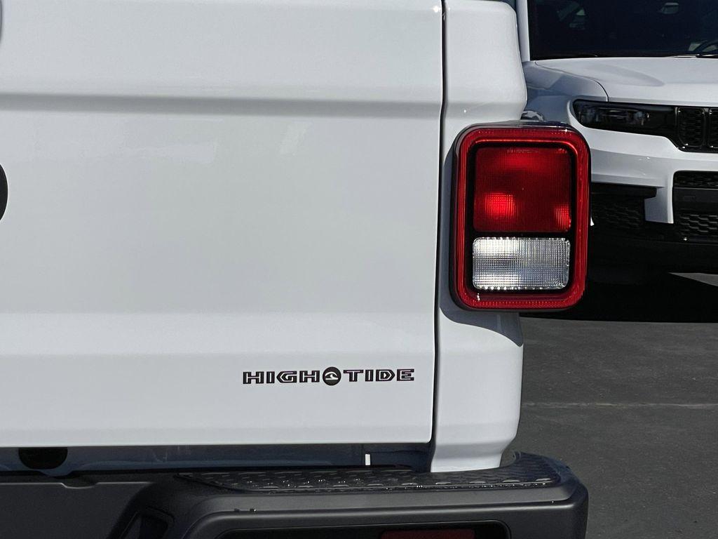 new 2025 Jeep Gladiator car, priced at $42,565