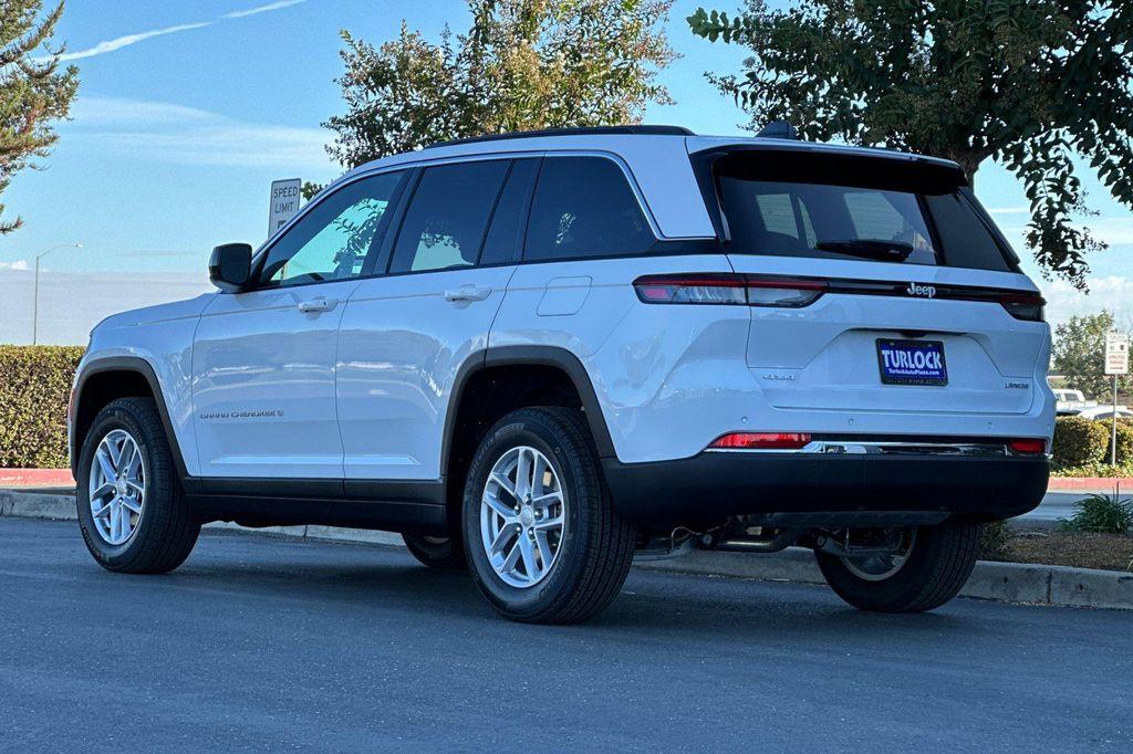 new 2025 Jeep Grand Cherokee car, priced at $39,825