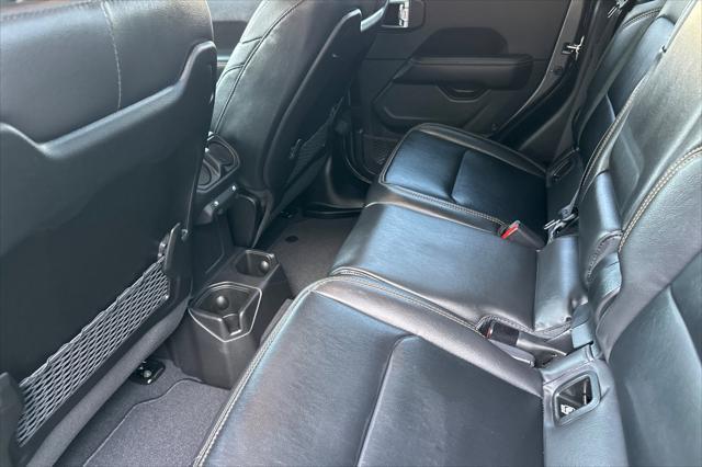 new 2025 Jeep Gladiator car, priced at $45,435