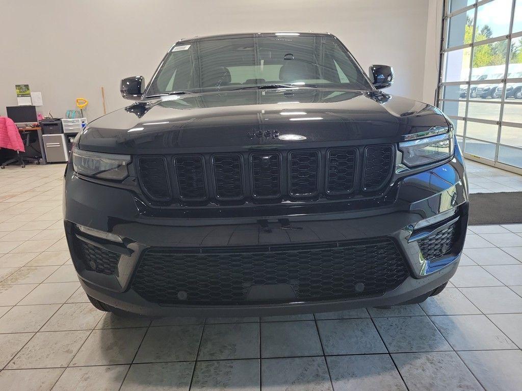 new 2025 Jeep Grand Cherokee car, priced at $51,336