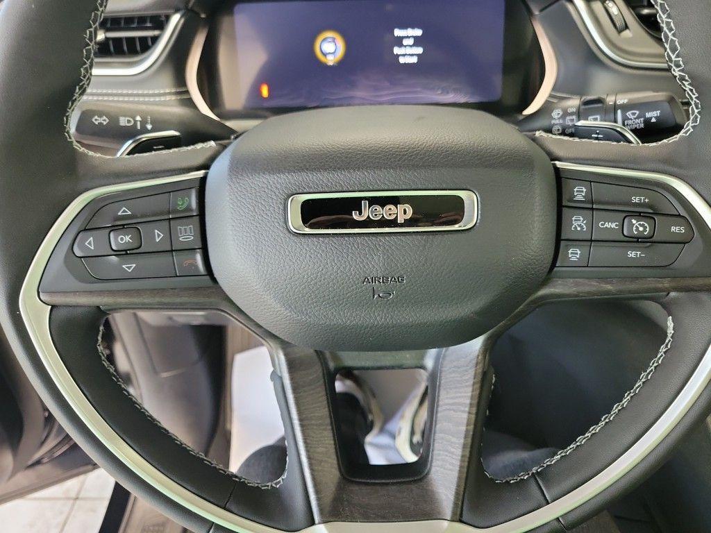 new 2025 Jeep Grand Cherokee car, priced at $51,336