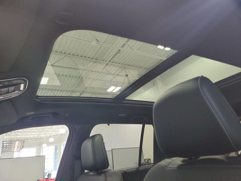 new 2025 Jeep Grand Cherokee car, priced at $51,336