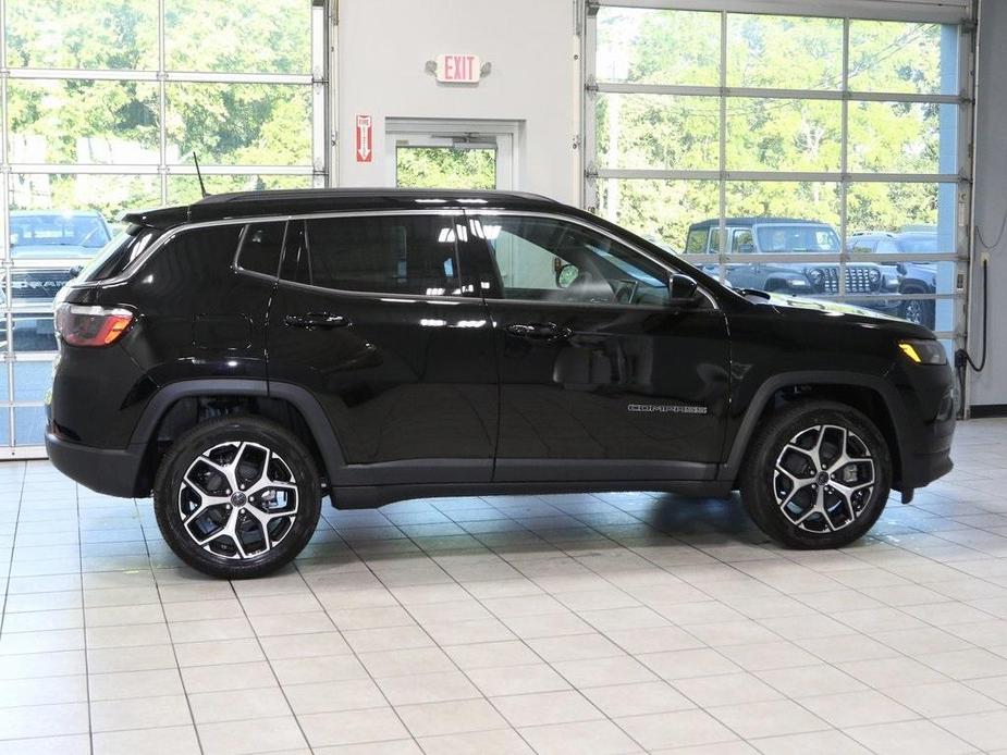 new 2025 Jeep Compass car, priced at $29,625