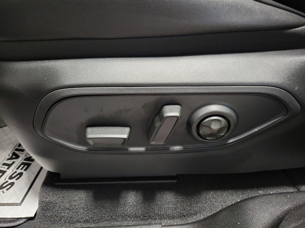 new 2025 Jeep Grand Cherokee L car, priced at $45,523