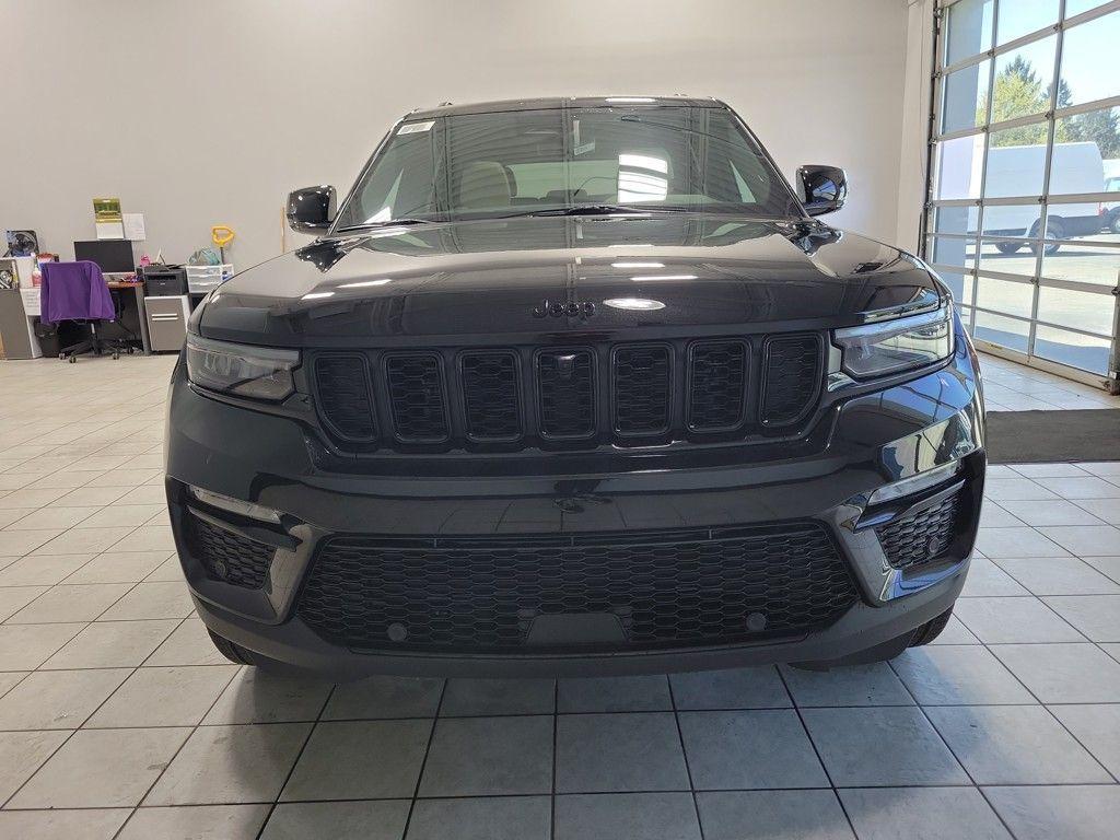 new 2025 Jeep Grand Cherokee car, priced at $53,231