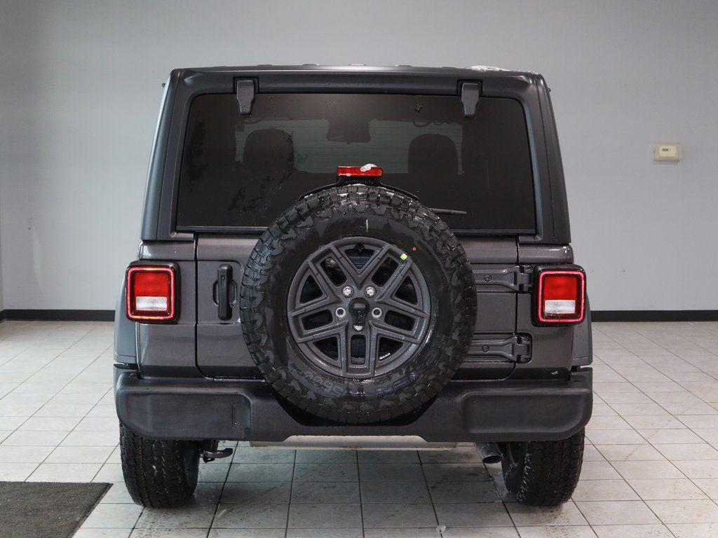 new 2025 Jeep Wrangler car, priced at $40,993