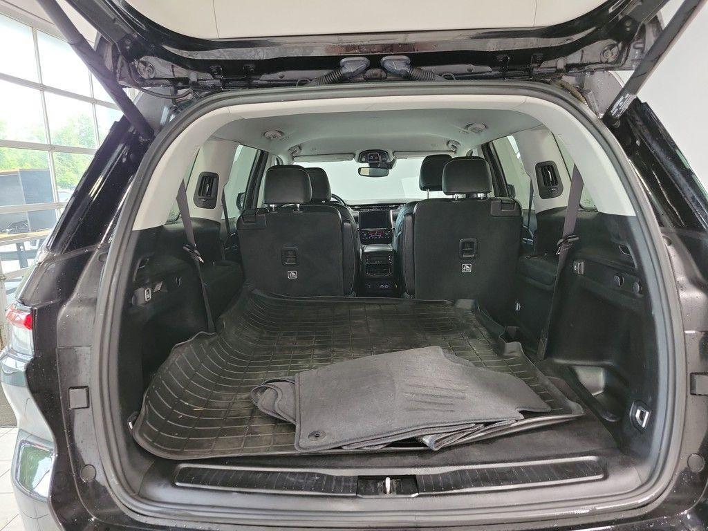 used 2021 Jeep Grand Cherokee L car, priced at $26,400