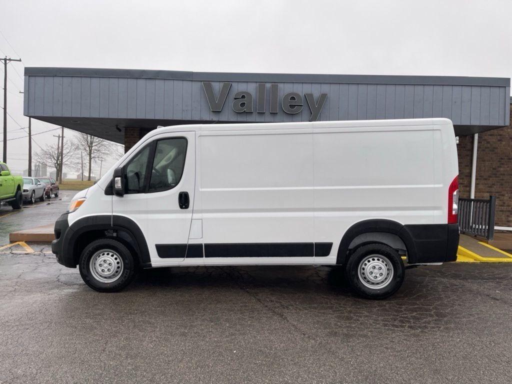new 2025 Ram ProMaster 2500 car, priced at $49,305