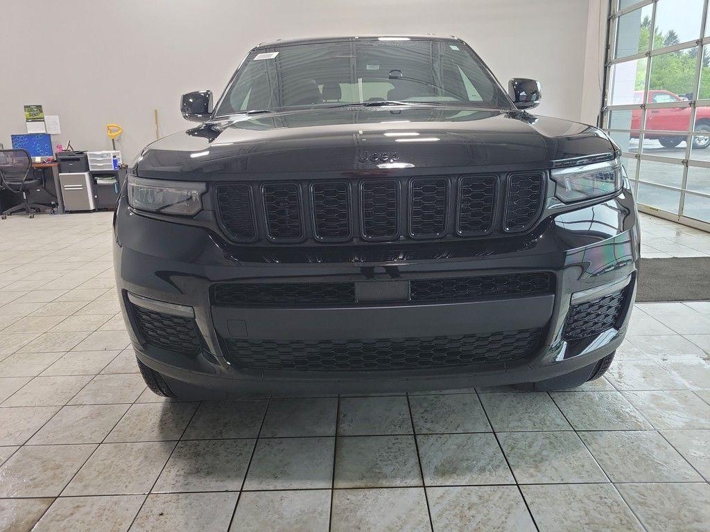 new 2025 Jeep Grand Cherokee L car, priced at $49,533
