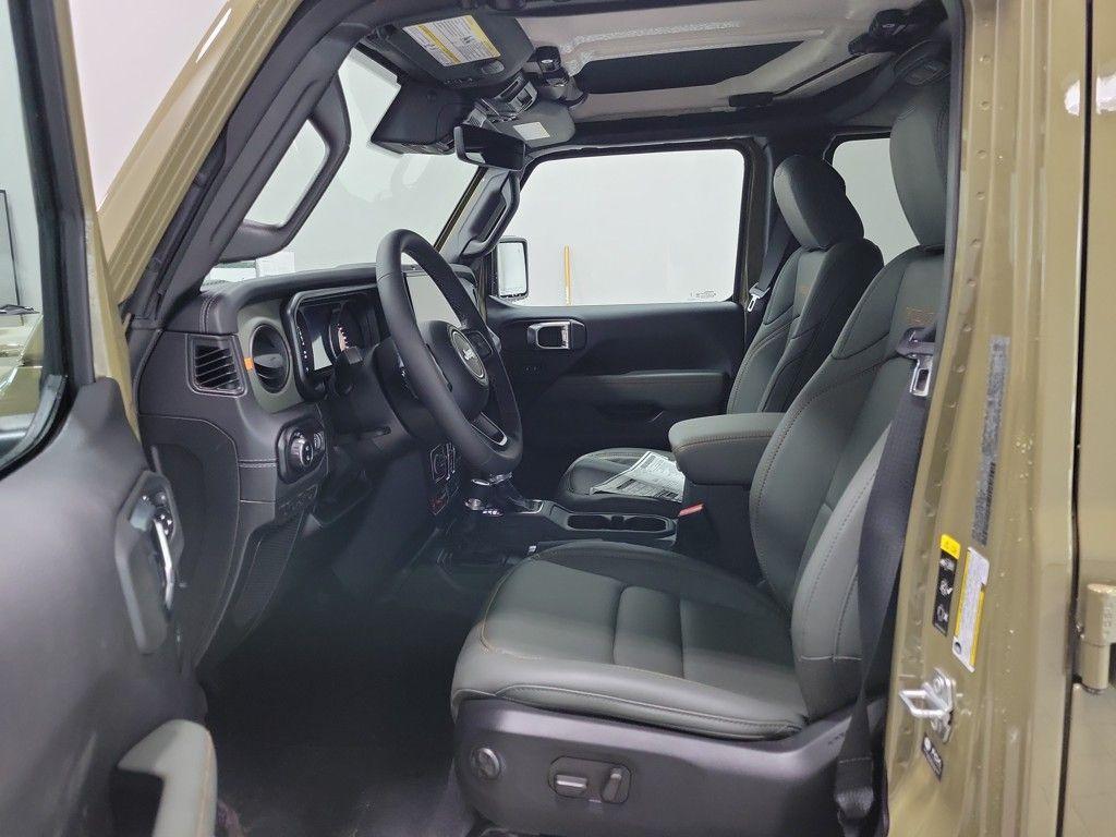 new 2025 Jeep Gladiator car, priced at $57,630