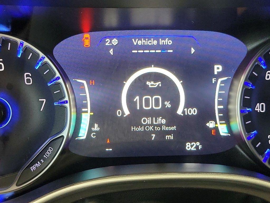 new 2025 Chrysler Pacifica car, priced at $39,075