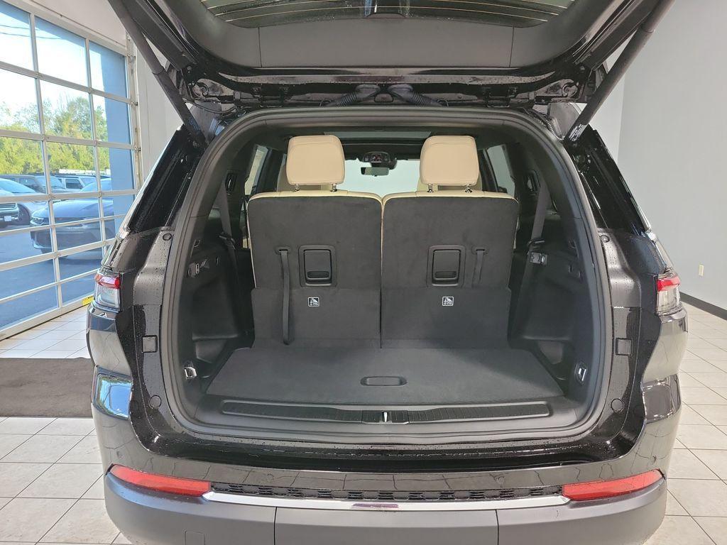 new 2025 Jeep Grand Cherokee L car, priced at $50,313