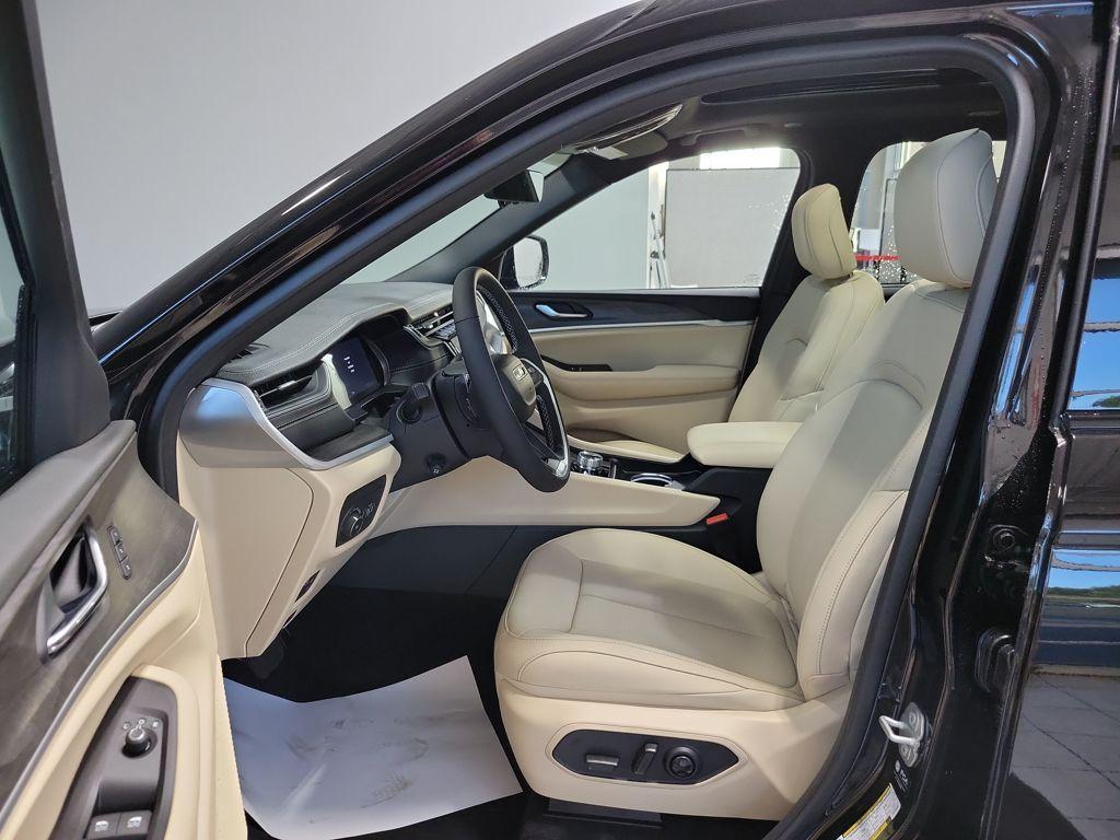 new 2025 Jeep Grand Cherokee L car, priced at $50,313