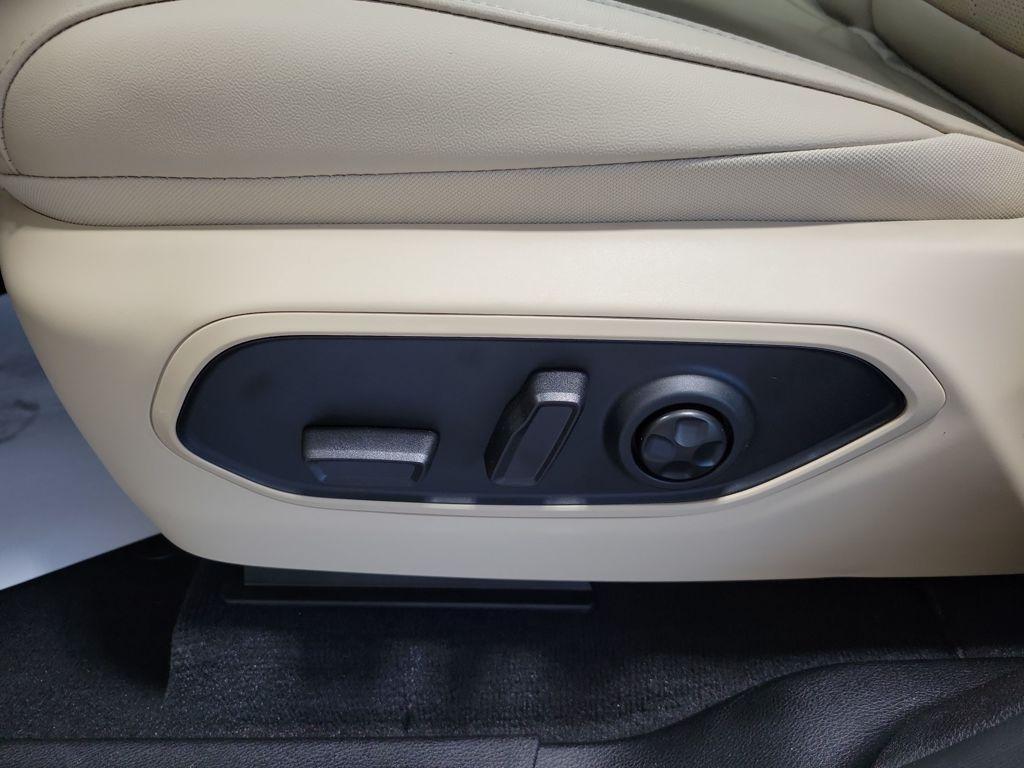 new 2025 Jeep Grand Cherokee L car, priced at $50,313