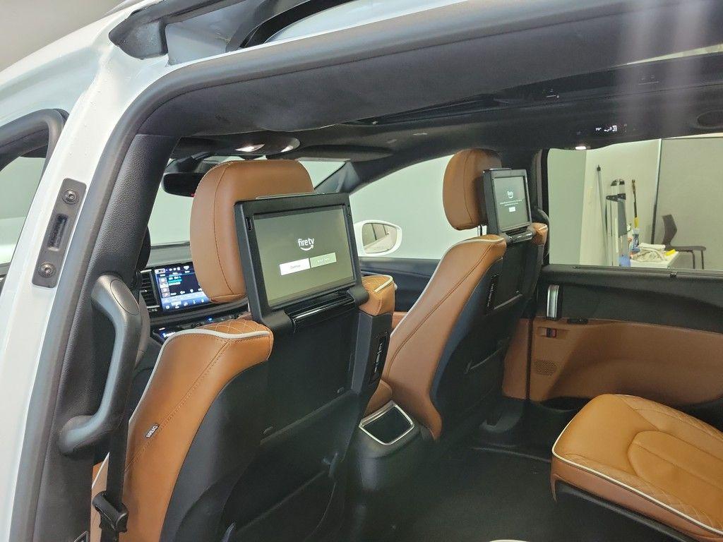 used 2024 Chrysler Pacifica Hybrid car, priced at $45,600
