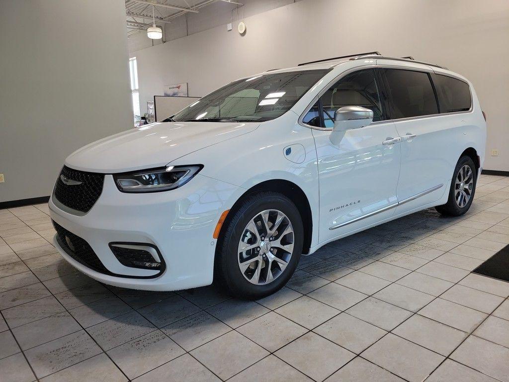 used 2024 Chrysler Pacifica Hybrid car, priced at $45,600