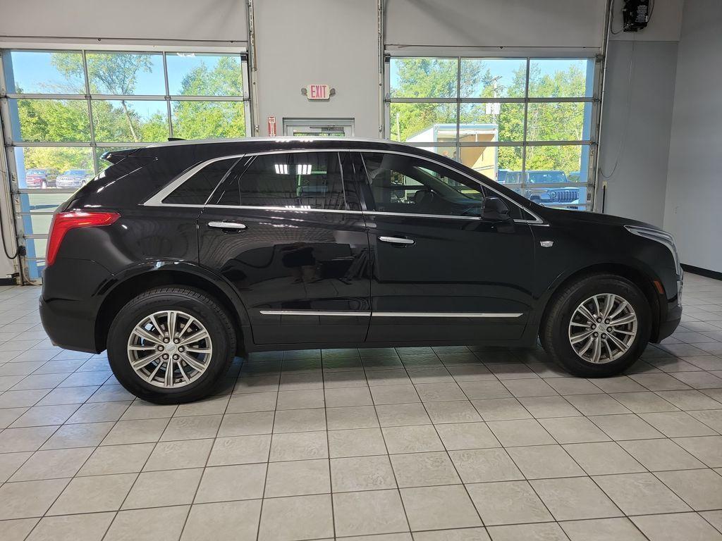 used 2017 Cadillac XT5 car, priced at $19,999
