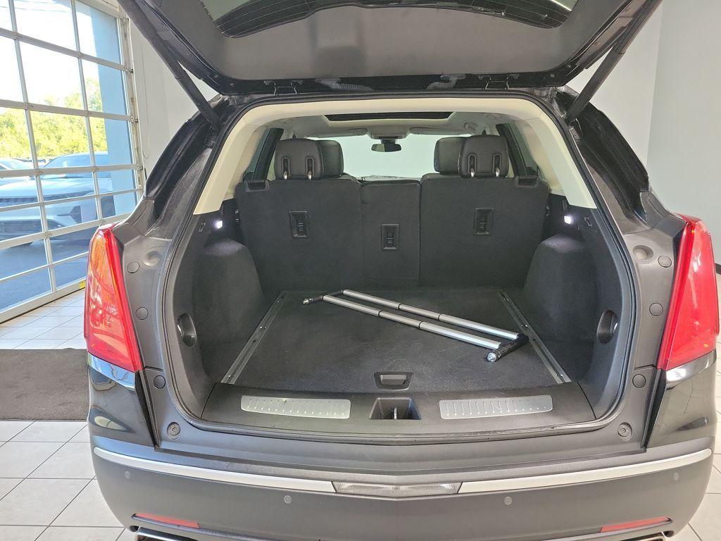used 2017 Cadillac XT5 car, priced at $19,999