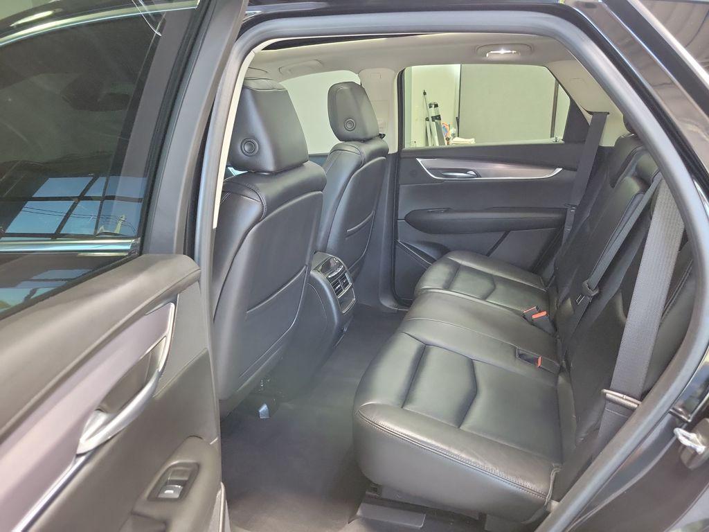 used 2017 Cadillac XT5 car, priced at $19,999