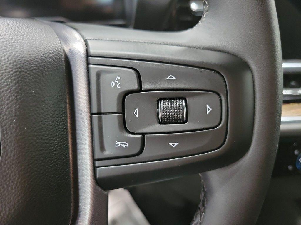 used 2023 GMC Sierra 1500 car, priced at $40,400
