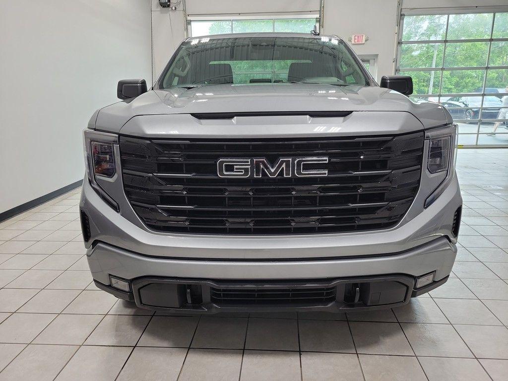 used 2023 GMC Sierra 1500 car, priced at $40,400