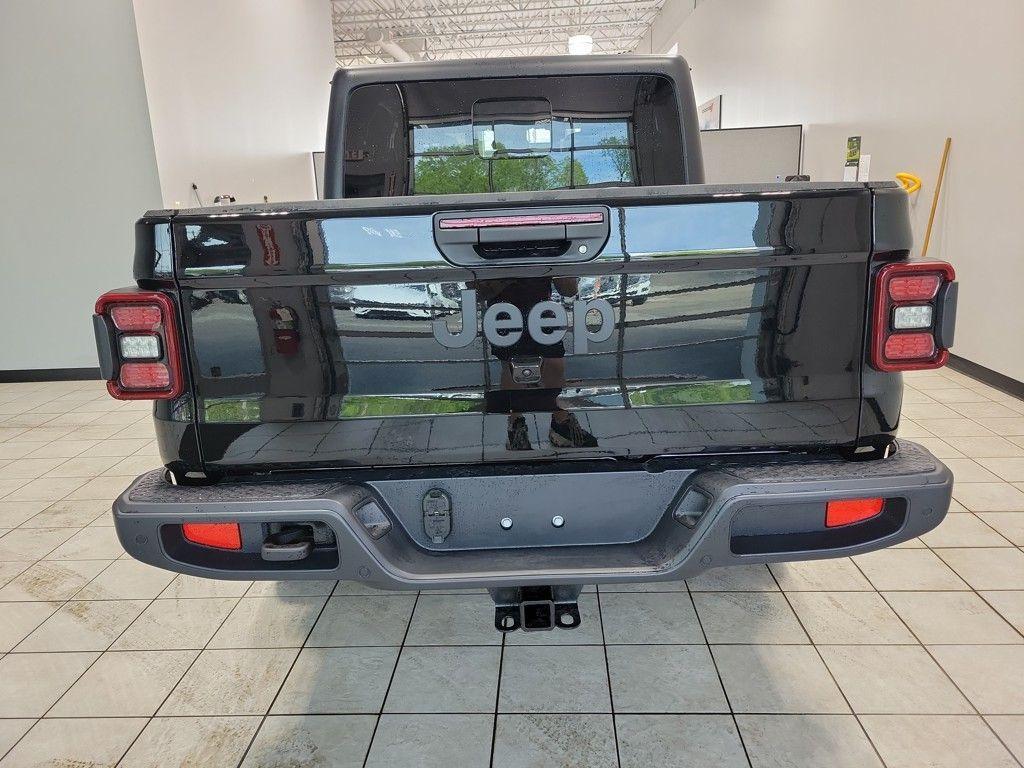 new 2025 Jeep Gladiator car, priced at $47,519