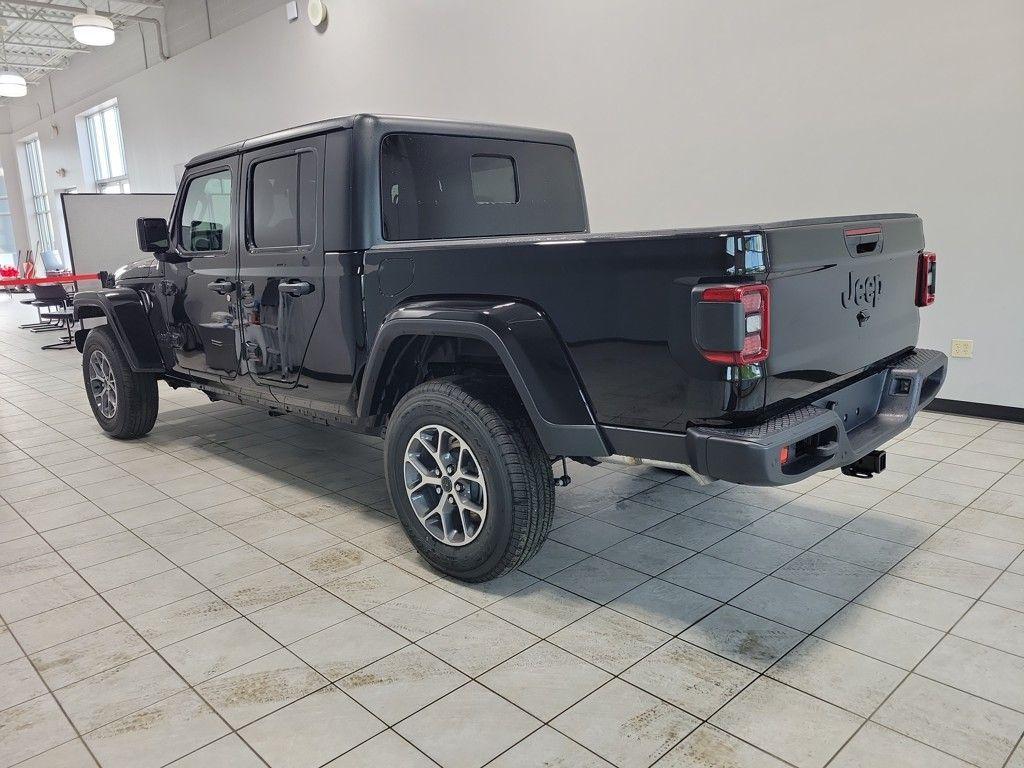 new 2025 Jeep Gladiator car, priced at $47,519