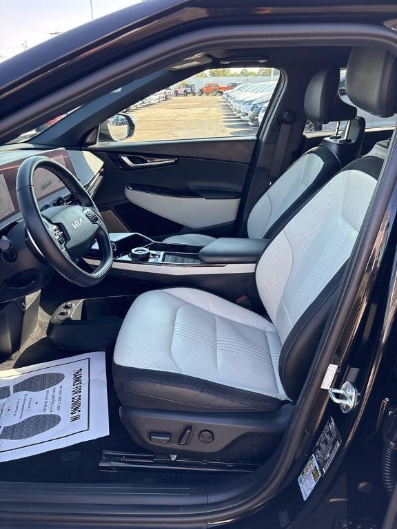 used 2023 Kia EV6 car, priced at $28,999