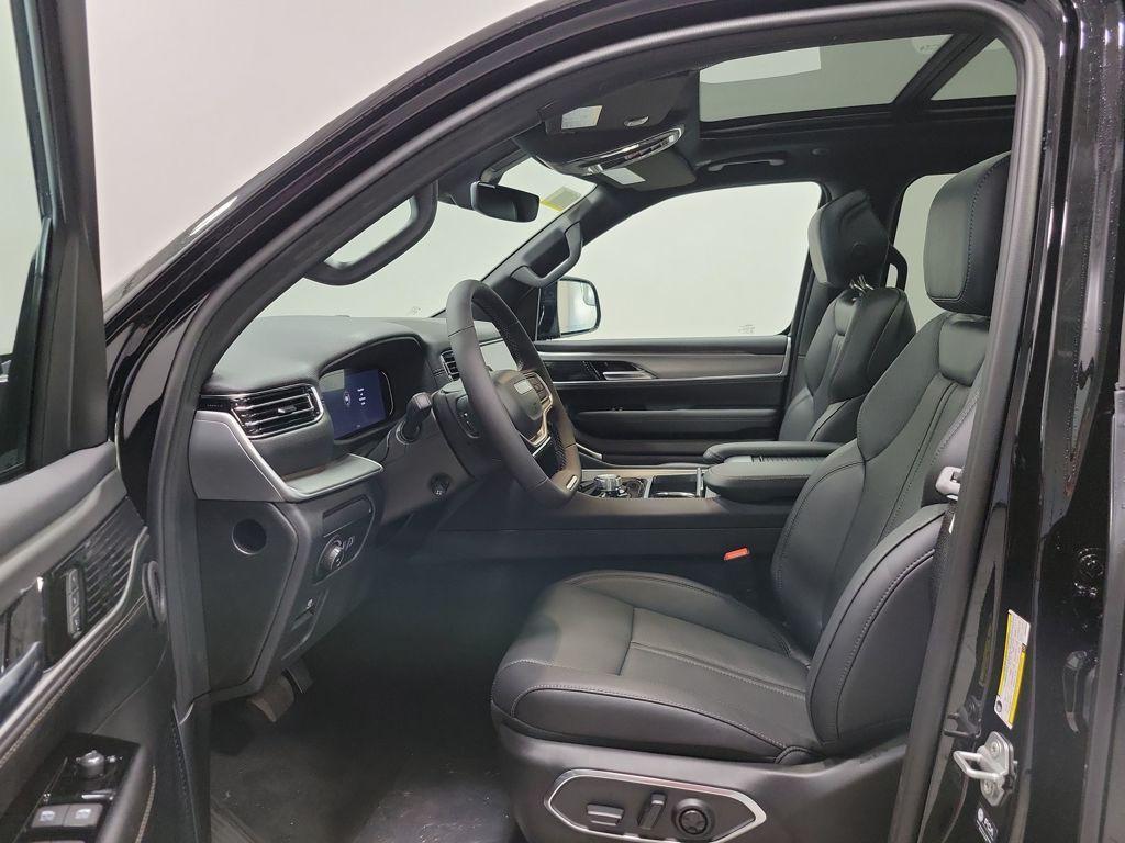 new 2025 Jeep Wagoneer car, priced at $71,938